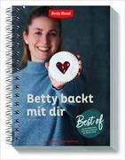 Betty backt mit dir